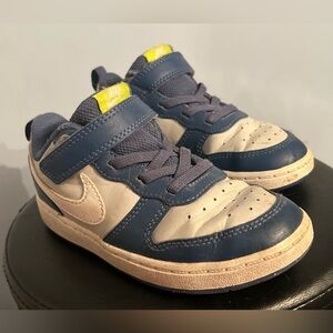 NIKE Court Borough Low 2 Sneakers 10 Toddler Blue Grey Boys Velcro Elastic Laces